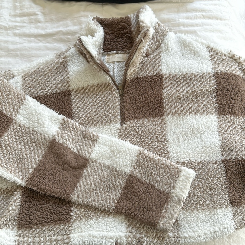 Altar’d State Tan checkered Half Zip Fleece